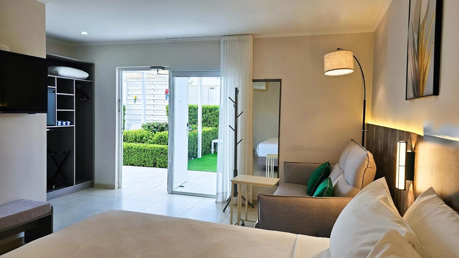 Aruba Boutique & Art Hotel, BW Signature Collection - Only Adults - New Hotel Palm Beach Aruba