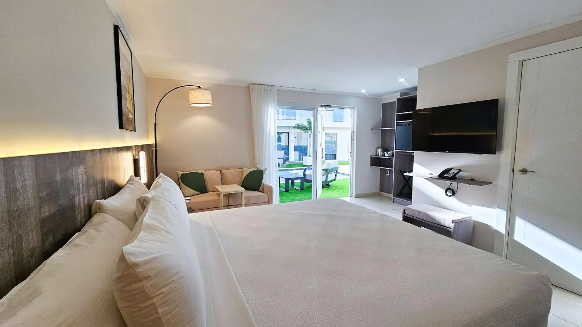 Aruba Boutique & Art Hotel, BW Signature Collection - Only Adults - New Hotel Palm Beach