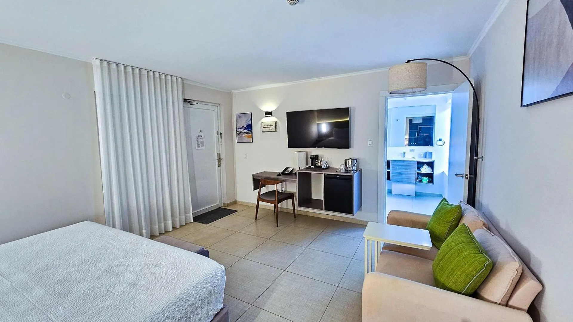 ***  Aruba Boutique & Art Hotel, BW Signature Collection - Only Adults - New Hotel Palm Beach Aruba
